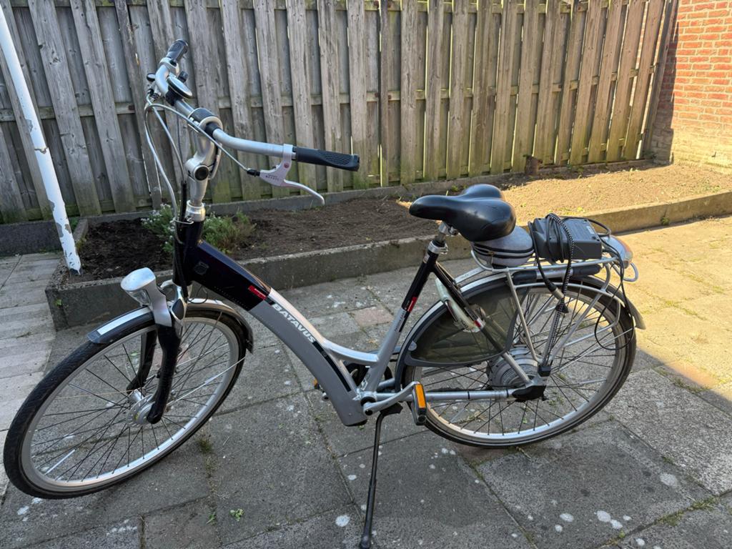 Batavus elektrische fiets met lader, Gebruikt, Batavus, Ophalen of Verzenden, 51 tot 55 cm