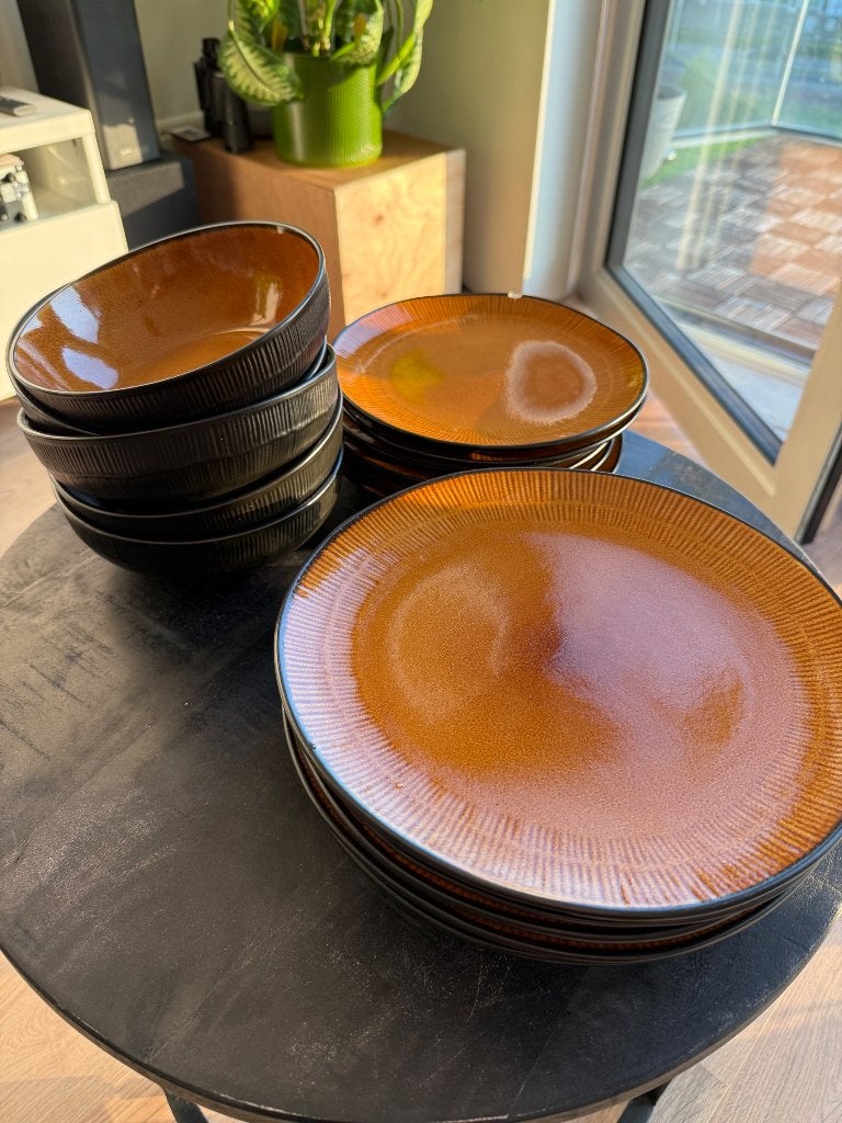 3-delig servies set (15 stuks borden en kommen), Gebruikt, Ophalen of Verzenden, Bord(en), Overige stijlen
