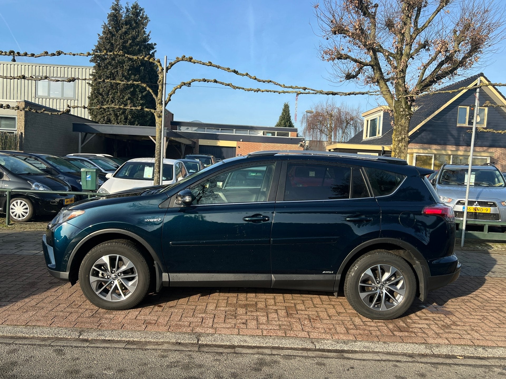 Foto 2 van Toyota RAV4 2.5 Hybrid XLE * Topklasse SUV *APK 7-2027 *