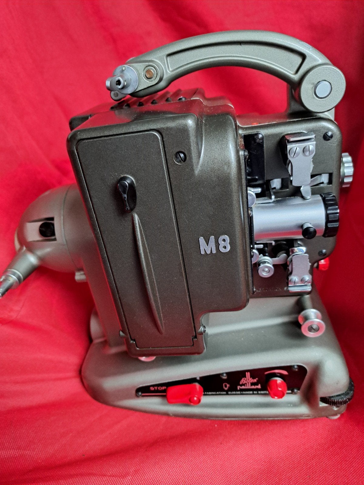 Bolex Paillard M8 8mm Filmprojector met Koffer, Verzamelen, Fotografica en Filmapparatuur, Ophalen