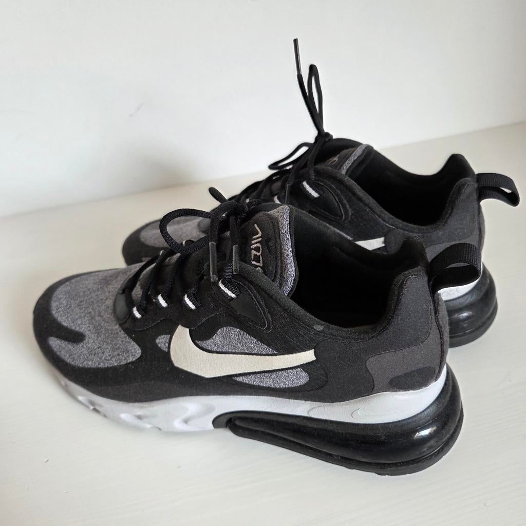 Nike Air Max 270 React Sneakers Zwart/Grijs - maat 40, Nike air max, Zwart, Ophalen of Verzenden, Sneakers of Gympen