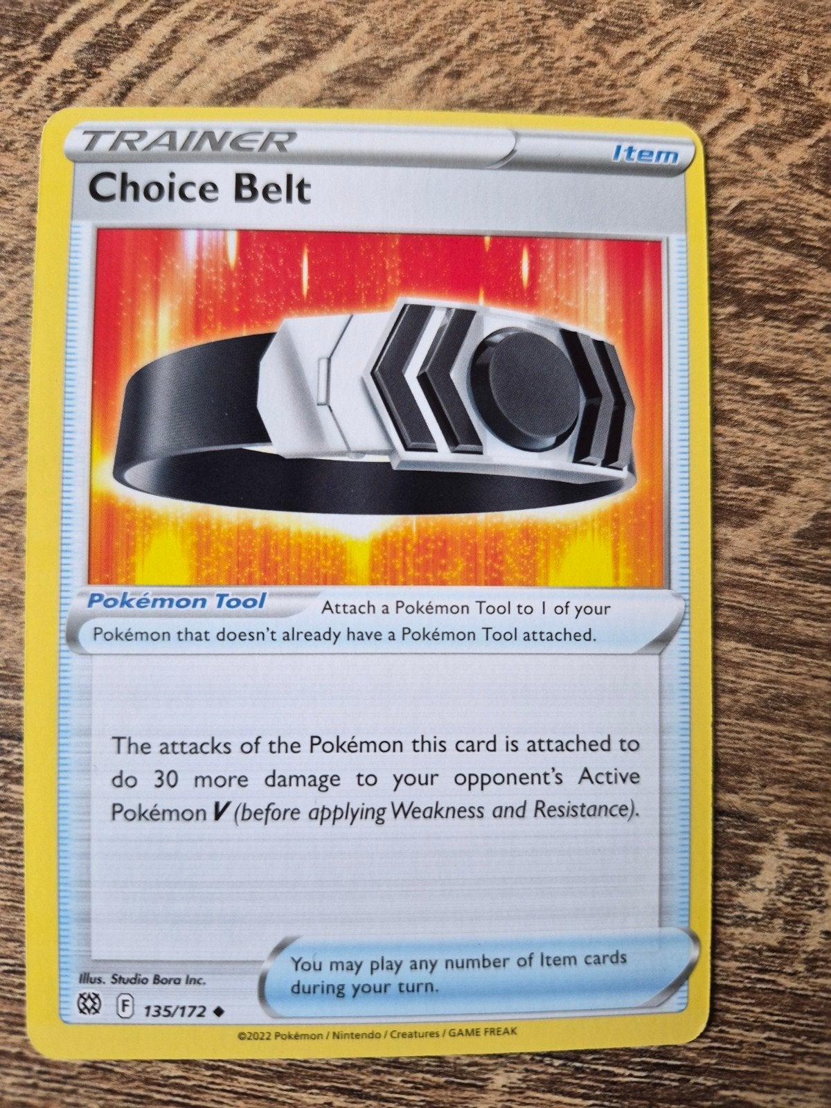 Pokémon TCG: Choice Belt Trainer Kaart (135/172), Ophalen of Verzenden, Zo goed als nieuw, Losse kaart