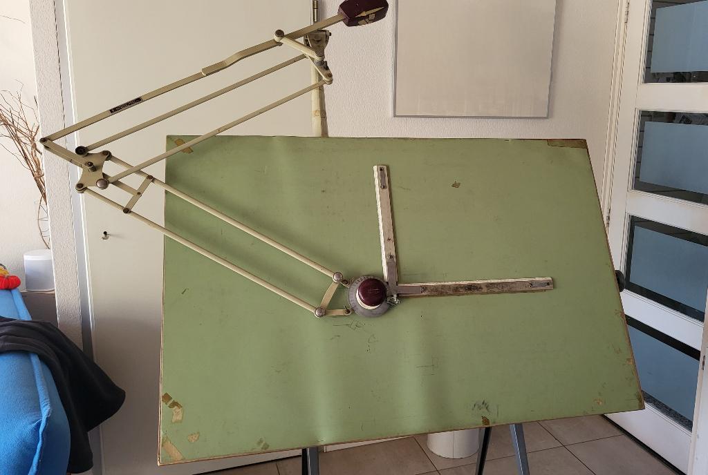 tekenmachine, Ophalen, Gebruikt, Minder dan 130 cm