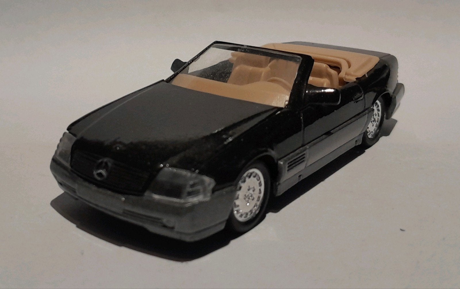 Solido Mercedes 500SL cabriolet z.g.a.n., Hobby en Vrije tijd, Ophalen of Verzenden, Zo goed als nieuw, Auto, Solido