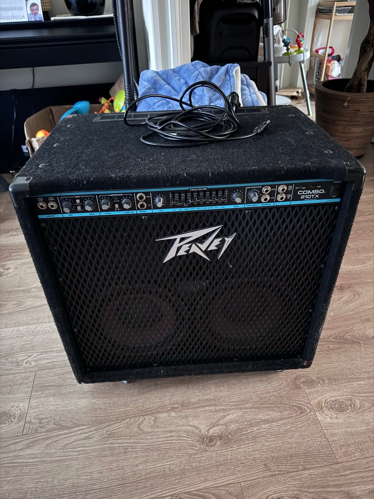 Peavey Combo 210TX Basgitaarversterker, Ophalen, Gebruikt, Basgitaar, 100 watt of meer