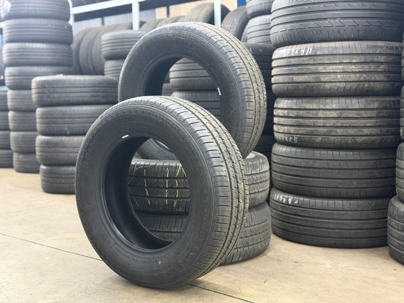 4x 215-65-16C Busbanden Westlake, dot25, zgan €80 pst all in, Ophalen, Zomerbanden, Band(en)