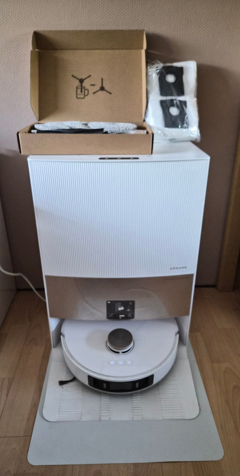 Dreame L20 Ultra robotstofzuiger, Witgoed en Apparatuur, Dreame, Zo goed als nieuw, Robotstofzuiger, 2000 watt of meer