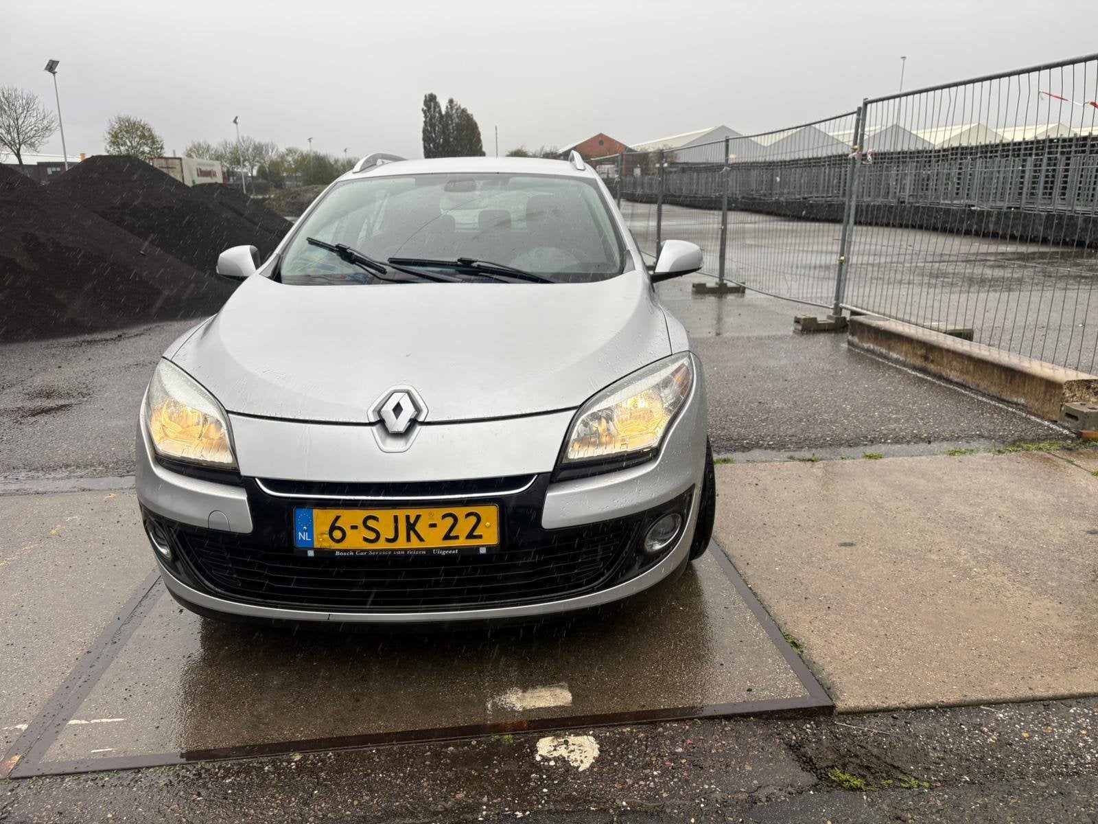 Renault Mégane Estate 1.5 dCi Dynamique Airco, cruise, navi, Auto's, Voorwielaandrijving, Euro 5, Stof, Gebruikt