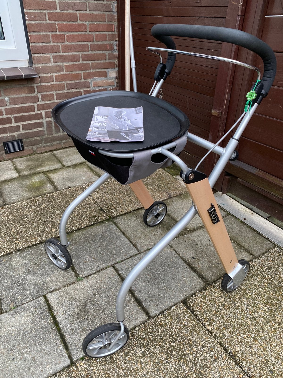 Trustcare let’s Go indoor rollator in nieuw staat., Ophalen, Lichtgewicht, Zo goed als nieuw