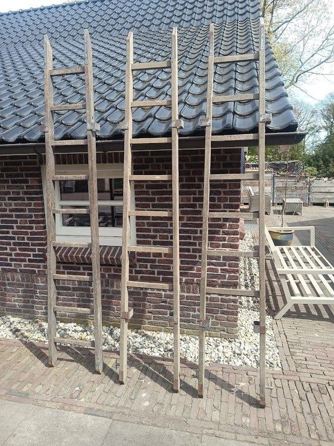 Oude houten brandweerladder in 3 delen, Doe-het-zelf en Verbouw, Ladders en Trappen, Ophalen, Gebruikt, Ladder, Opvouwbaar of Inschuifbaar