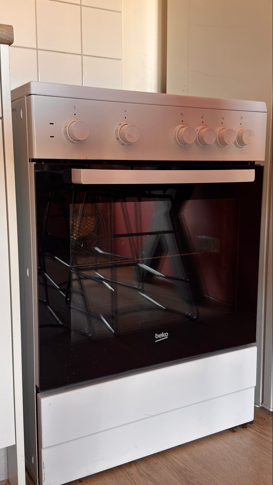 Beko vrijstaand keramisch fornuis met oven, Ophalen, Gebruikt, 60 cm of meer, Keramisch