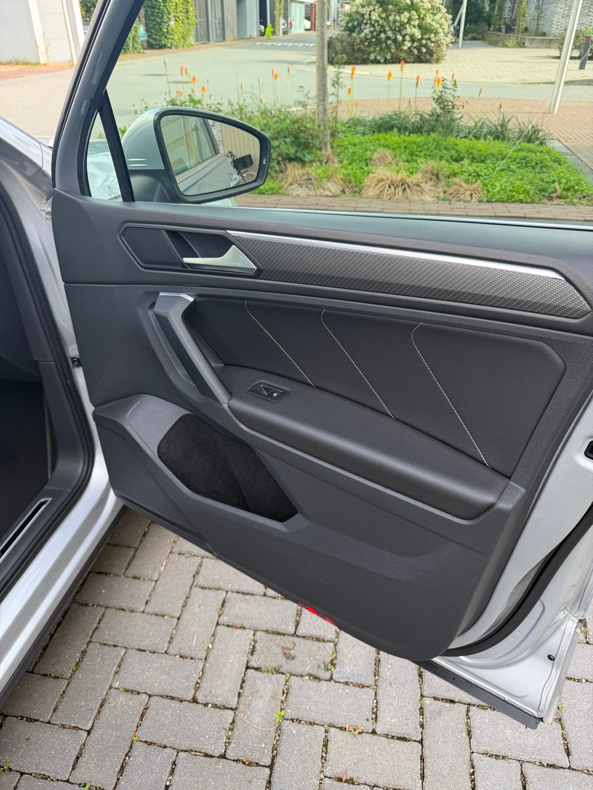 Foto 21 van Volkswagen Tiguan 1.5 TSI ACT 150pk DSG 2021 Grijs