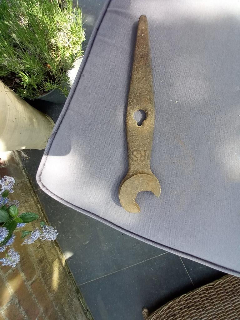 Vintage Sleutel met 'SR' Markering - Oud Gereedschap, Antiek en Kunst, Antiek | Gereedschap en Instrumenten, Ophalen of Verzenden