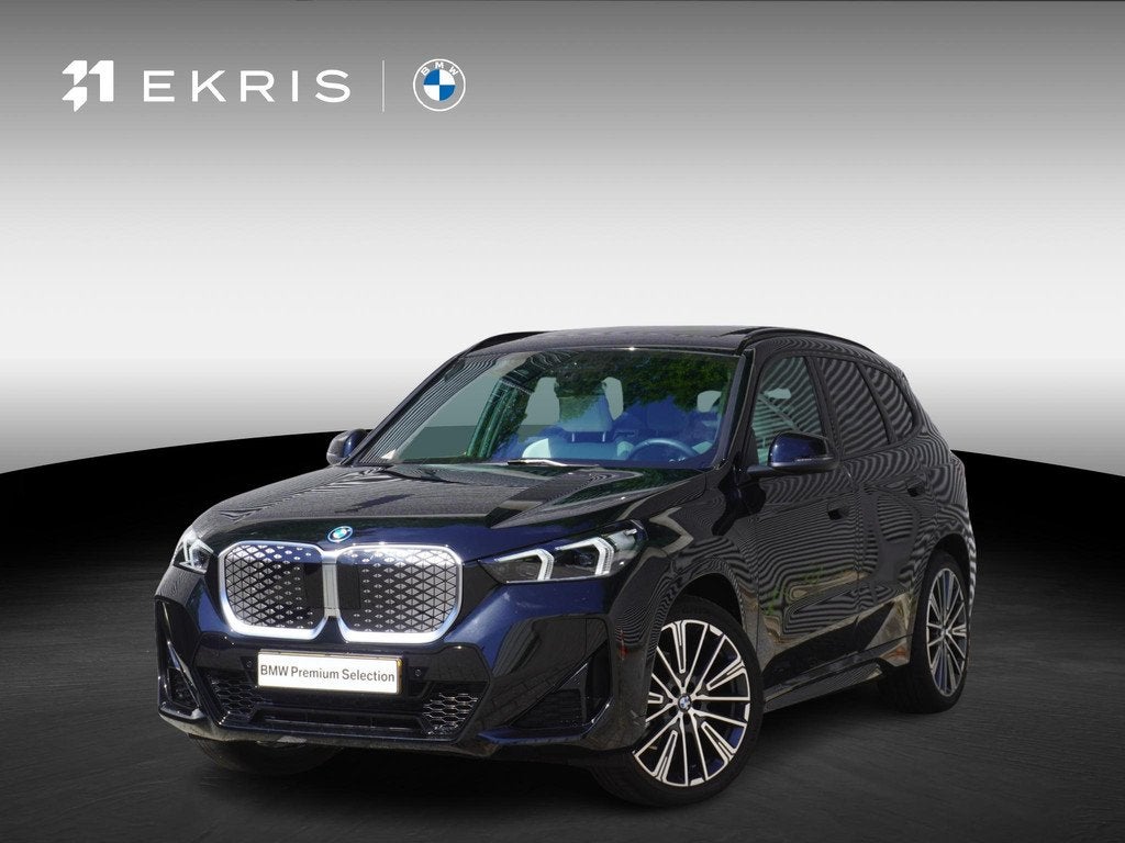 BMW iX1 eDrive20 M Sportpakket | Premium Pack | Trekhaak met
