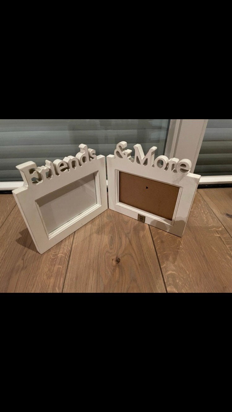 Fotolijst Rivièra Maison. Friends & More; wit hout 15x10 cm., Ophalen of Verzenden, Zo goed als nieuw