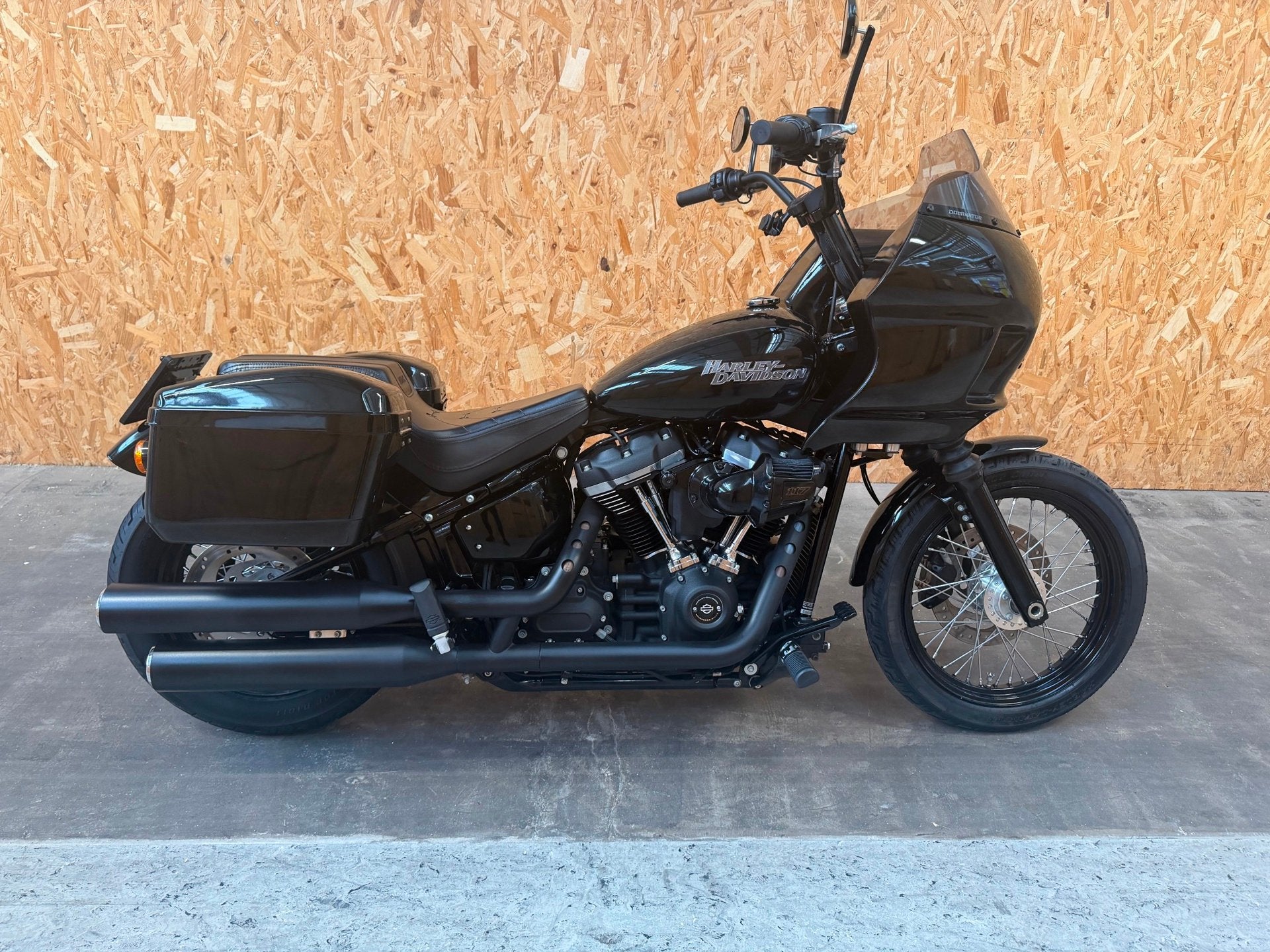 Harley Davidson Street Bob 107 clubstyle 5hd zwart, Motoren, 1745 cc, Chopper, ABS, Handgeschakeld