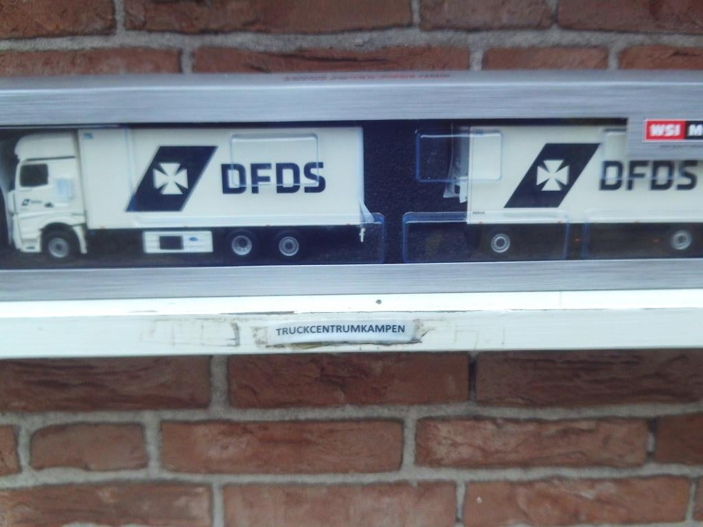 WSI  Mercedes  Benz  Actros  van  D.F.D.S., Ophalen of Verzenden, Nieuw, Bus of Vrachtwagen, Wsi