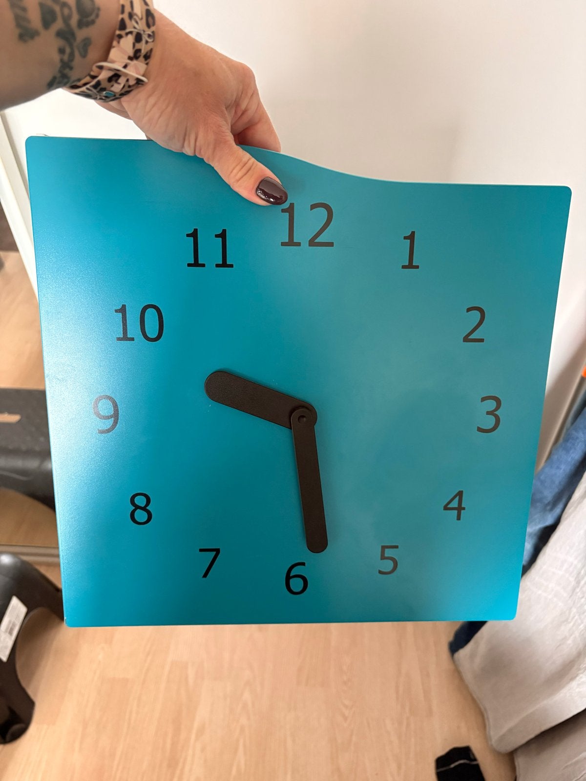 IKEA Pugg Wandklok - Turquoise, Wandklok, IKEA, Analoog, Ophalen of Verzenden