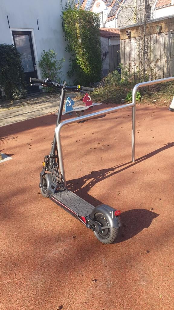 Elektrische step x1 step 40kmpu - band lek/leeg, Ophalen of Verzenden, Gebruikt, Elektrische step (E-scooter), Zijper