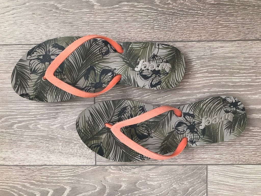 Reef Slippers - maat 37/38 - (6-7) - zonnige dagen -ZGAN, Slippers, Overige kleuren, Ophalen of Verzenden, Zo goed als nieuw