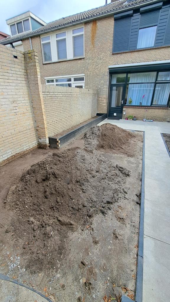 Gratis af te halen: Tuinaarde, Tuin en Terras, Zand, Ophalen, Gebruikt, Ophoogzand
