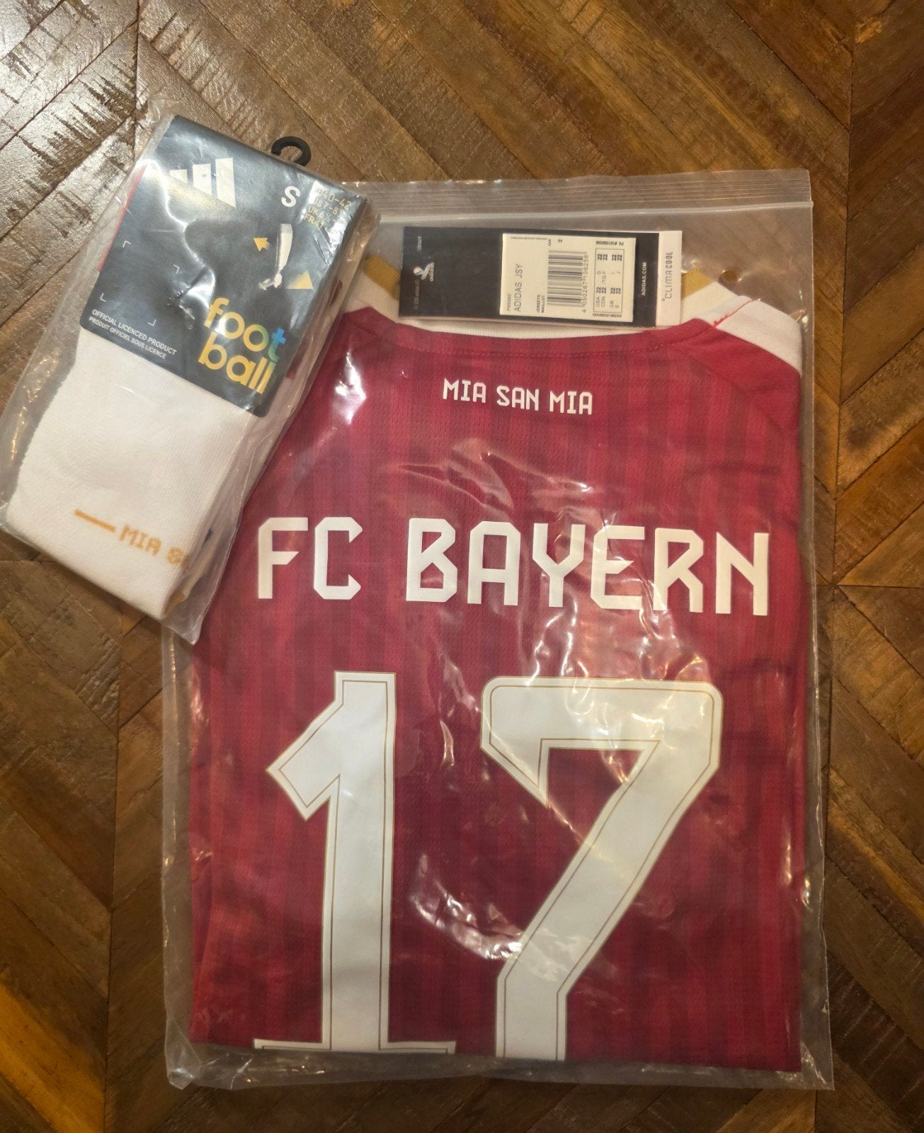 Bayern München tenue Olise - Diverse maten direct leverbaar, Adidas, Jongen of Meisje, Ophalen of Verzenden, Nieuw