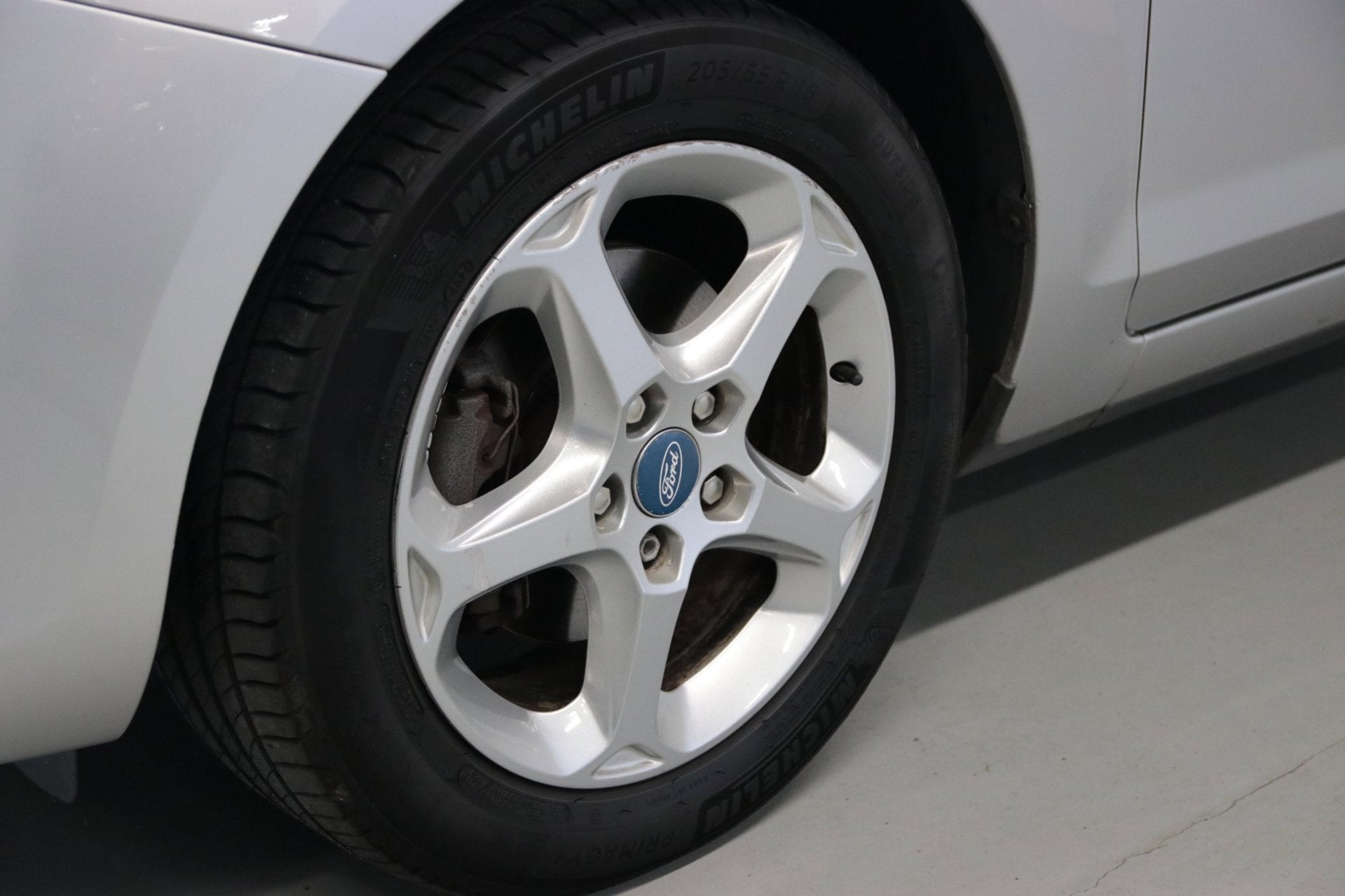 Ford Focus 1.6 Titanium, 1596 cc, Zwart, 4 cilinders, 635 kg