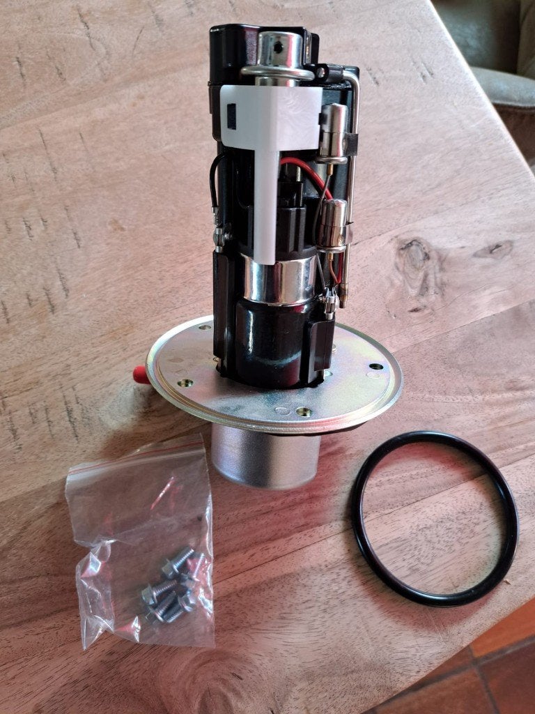 Brandstofpomp voor Suzuki GSXR 600 en 750 K1, K2 en K3, Ophalen, Nieuw