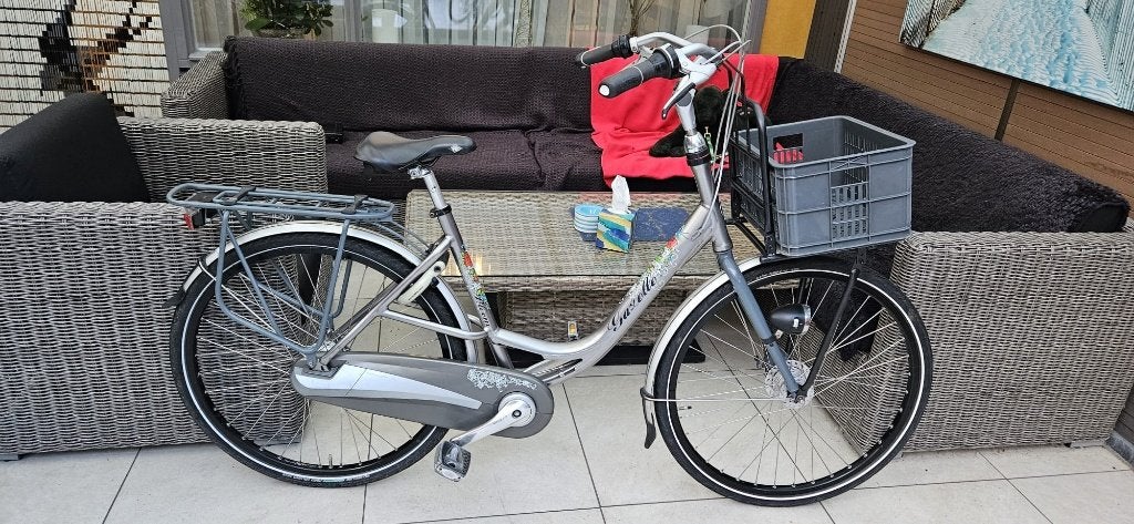 Gazelle Bloom Damesfiets met Mandje, Fietsen en Brommers, Ophalen, 53 tot 56 cm, Versnellingen, Zo goed als nieuw