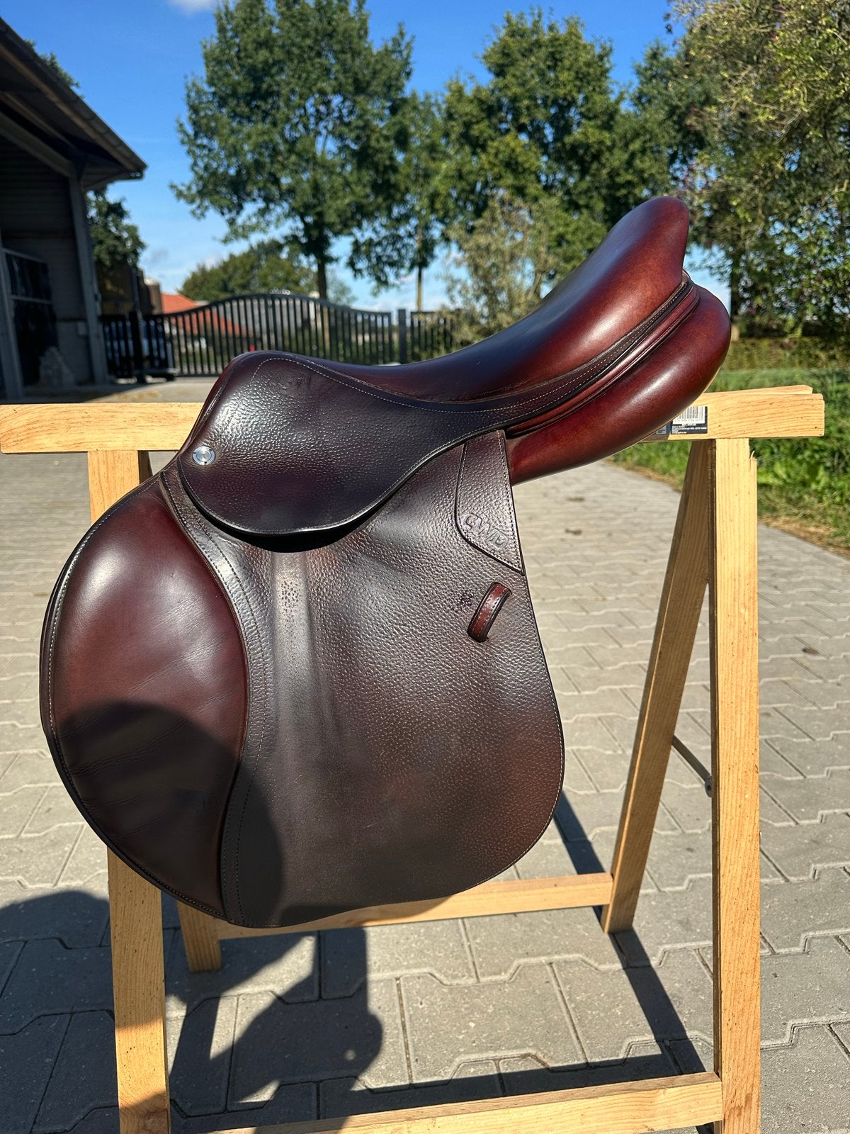 CWD Zadel, Ophalen, L (17.5 inch), Gebruikt, Middel