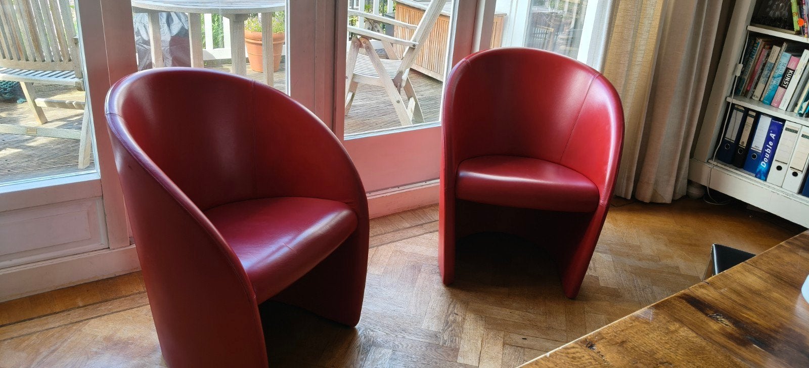 Rode design fauteuil Potrona Frau intervista, Ophalen, Gebruikt, Design Potrona Frau, Minder dan 75 cm