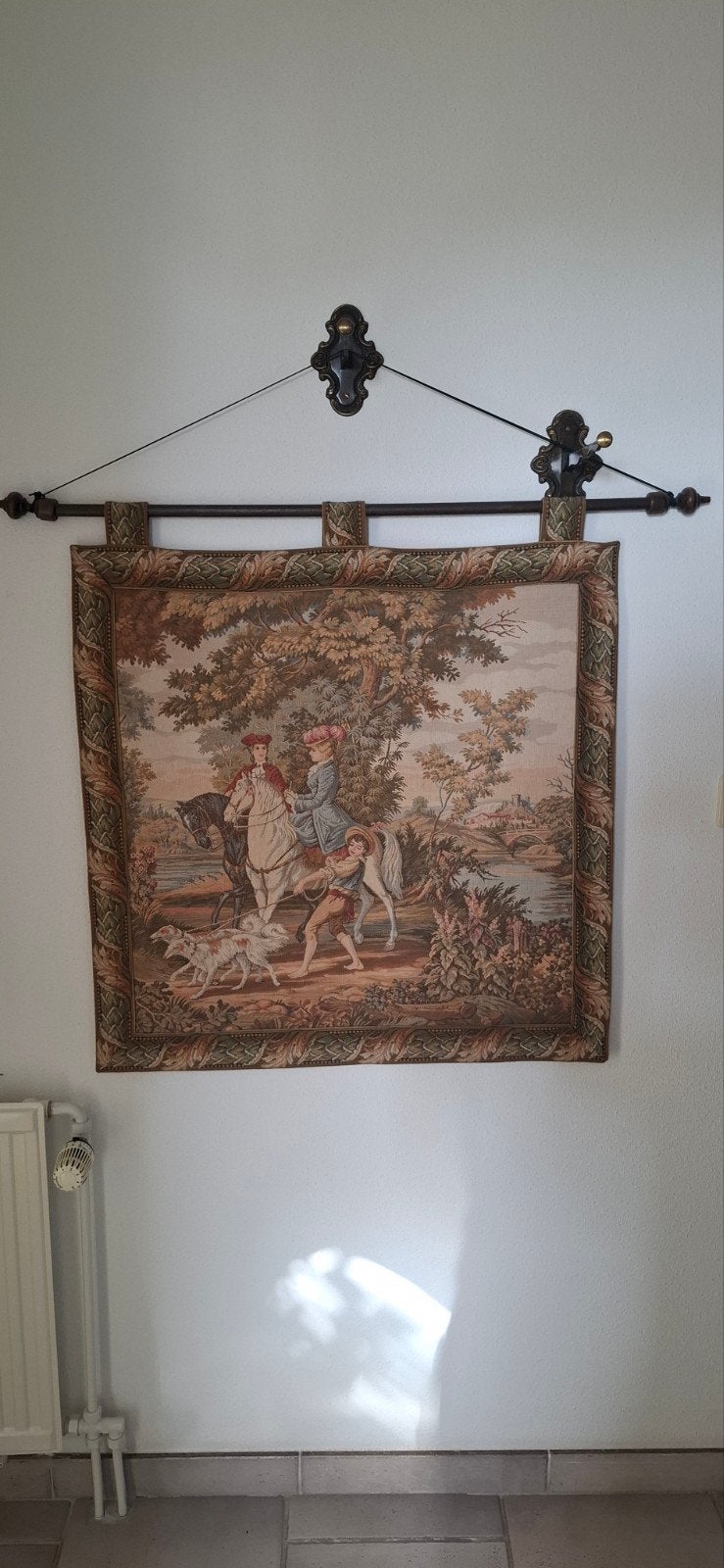Wandkleed schilderij antiek, Ophalen