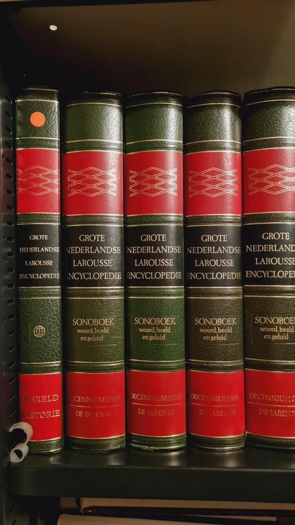 Grote Nederlandse Larousse Encyclopedie - Decennium Serie, Boeken, Encyclopedieën, Ophalen of Verzenden