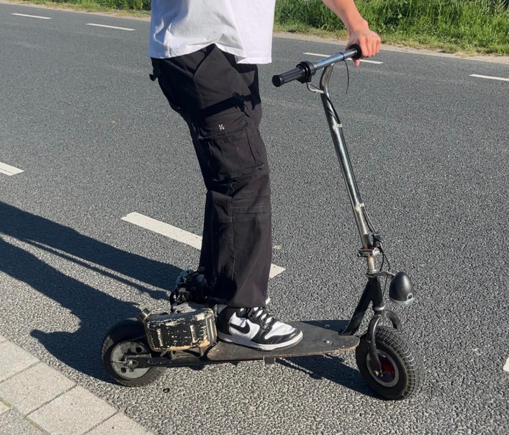 Brommer step, Ophalen of Verzenden, Zo goed als nieuw, Kickbike