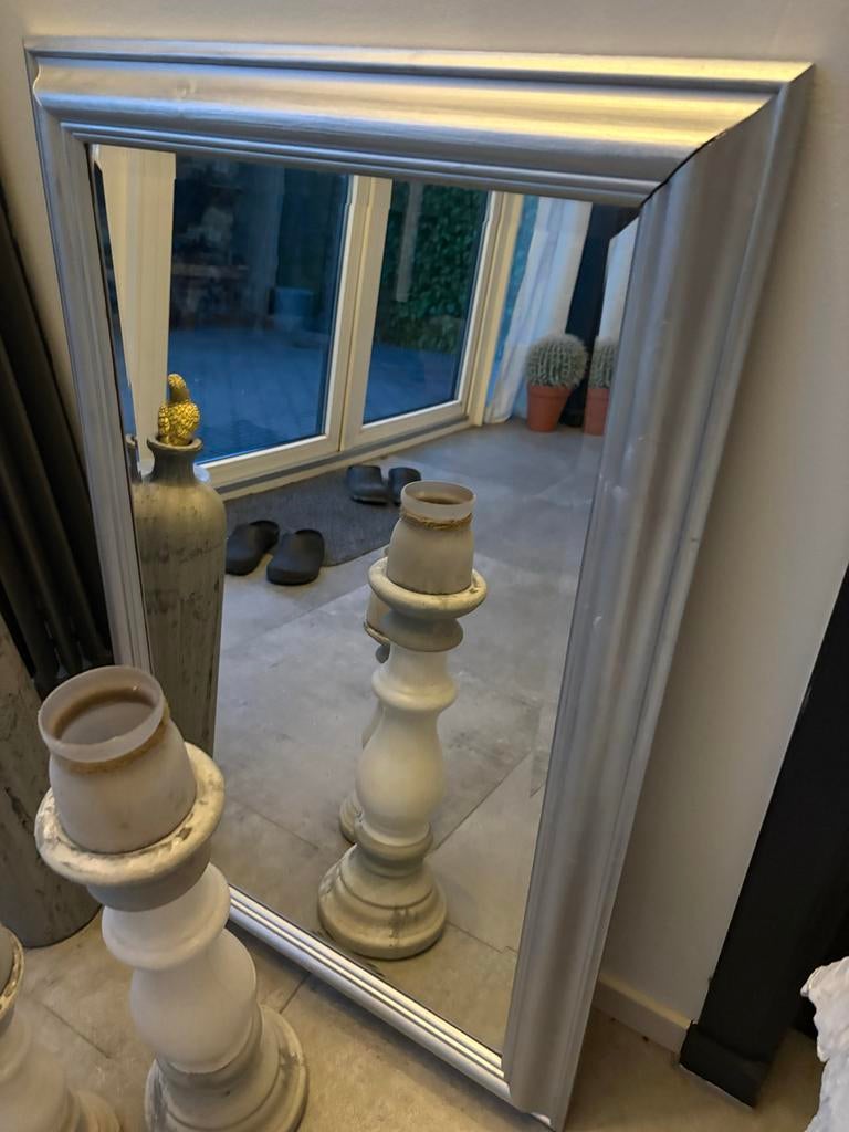 Zilverkleurige spiegel met facetrand - 58x90 cm, Huis en Inrichting, Woonaccessoires | Spiegels, Ophalen, Gebruikt, Minder dan 100 cm