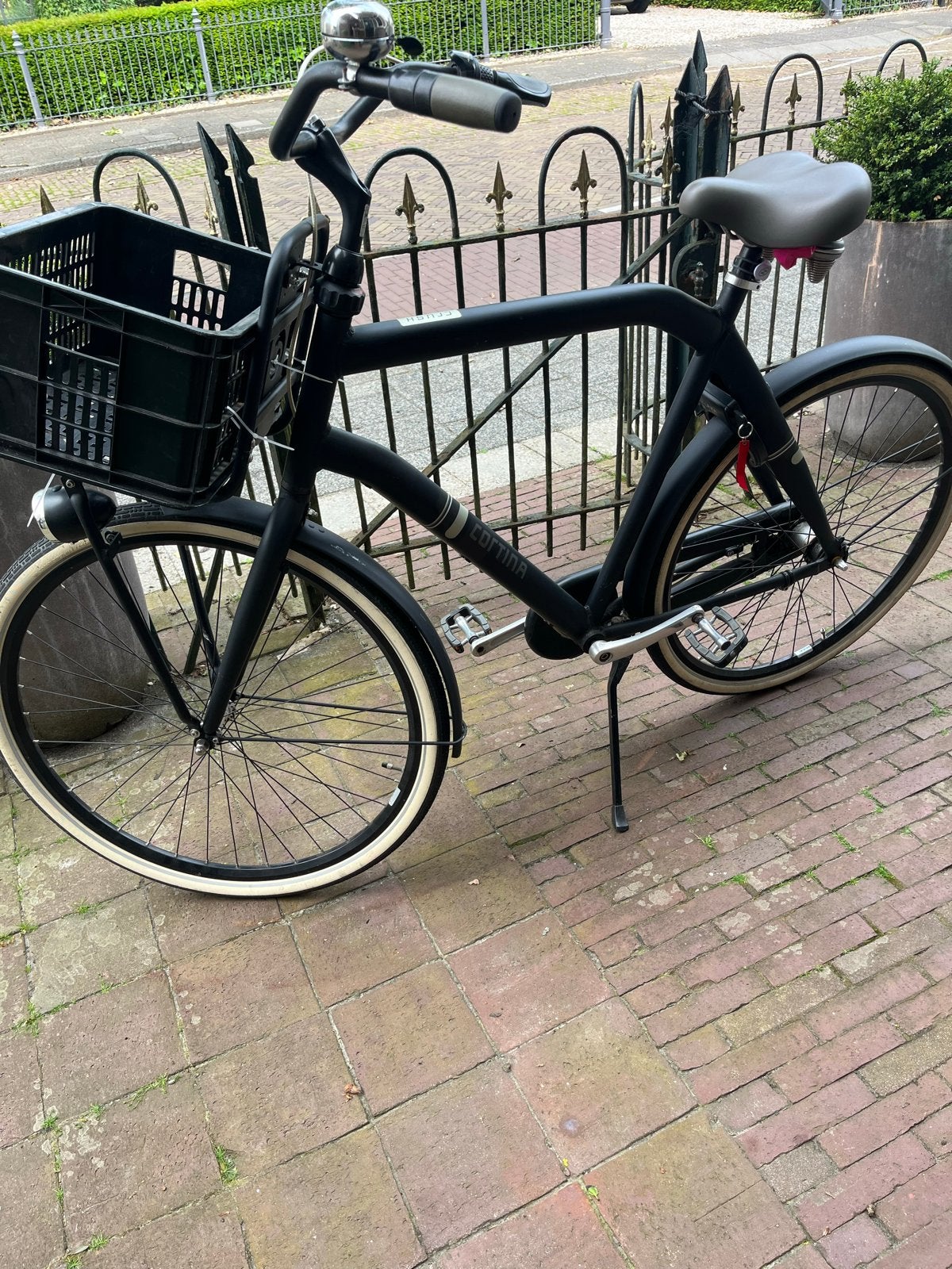 Cortina Crush herenfiets - Mat Zwart met Mand, Fietsen en Brommers, Terugtraprem, Gebruikt, Versnellingen, Ophalen