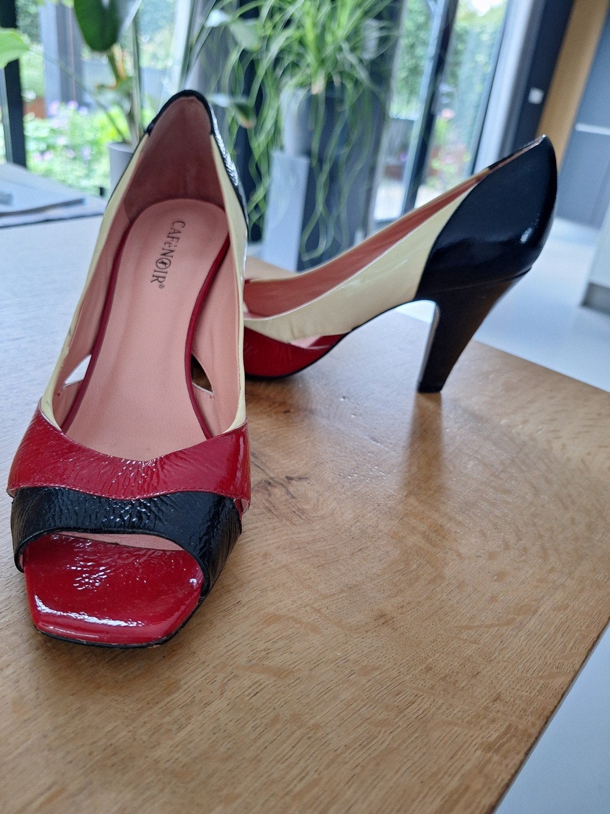 CafèNoir Pumps Rood Wit Blauw  Maat 40, Pumps, Ophalen of Verzenden, Zo goed als nieuw, Rood