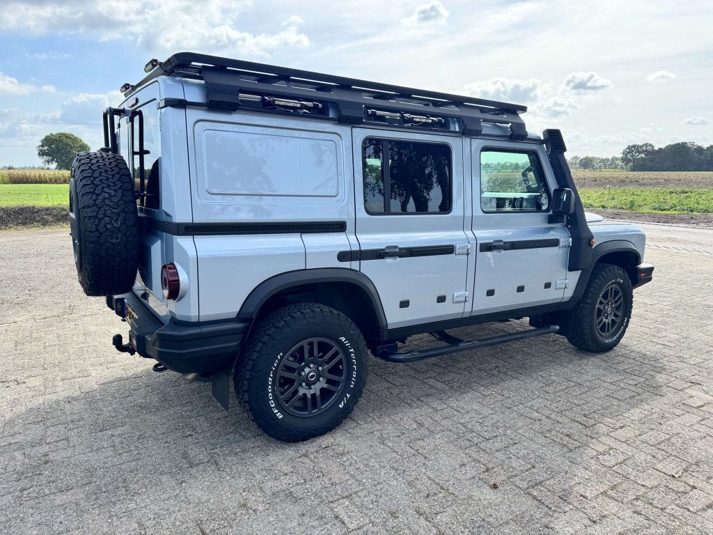 Ineos Grenadier Grijskenteken Zeer compleet en NIEUWSTAAT, Auto's, Automaat, Dealer onderhouden, Zwart, Bedrijf