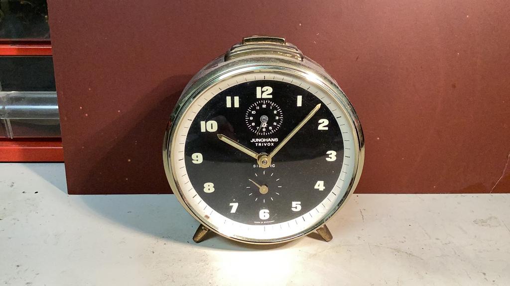 Junghans Trivox Silentic wekker, Ophalen of Verzenden, Gebruikt
