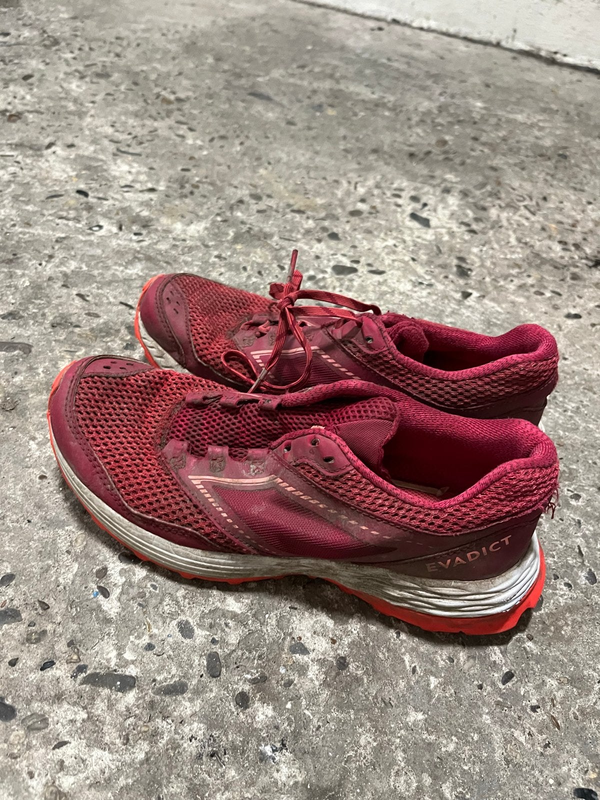 Gratis trailrun schoenen decathlon, Ophalen, Sportschoenen, Gedragen, Rood