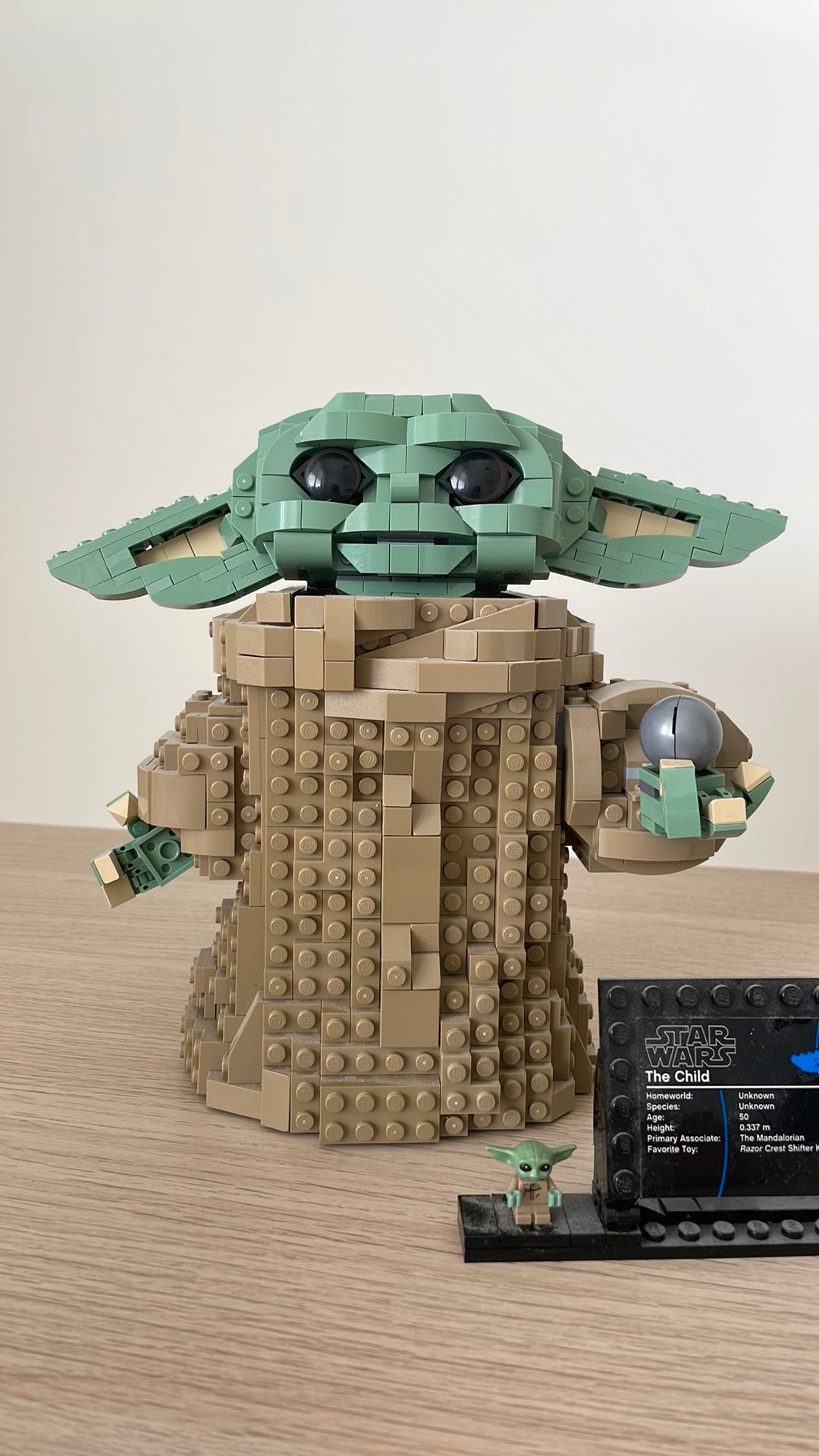 Baby yoda lego, Ophalen of Verzenden, Zo goed als nieuw, Actiefiguurtje