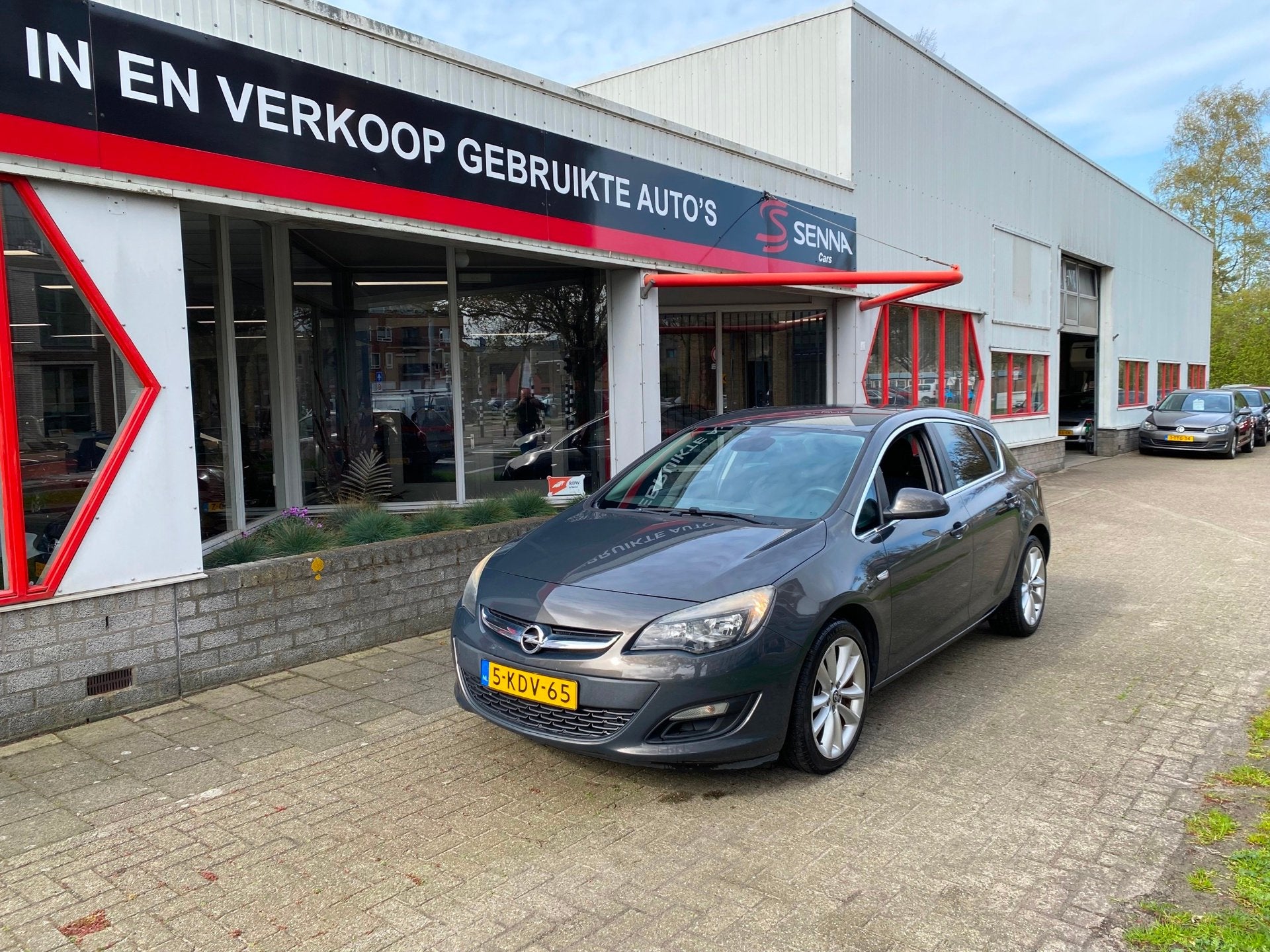 Opel Astra 1.4 Edition - 18 inch - Airco - 2013 - Inr Mog !, Auto's, Voorwielaandrijving, Euro 5, 101 pk, Gebruikt