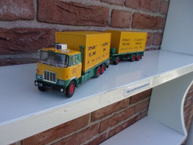 Tekno  Mack  F700  van  Rynart.