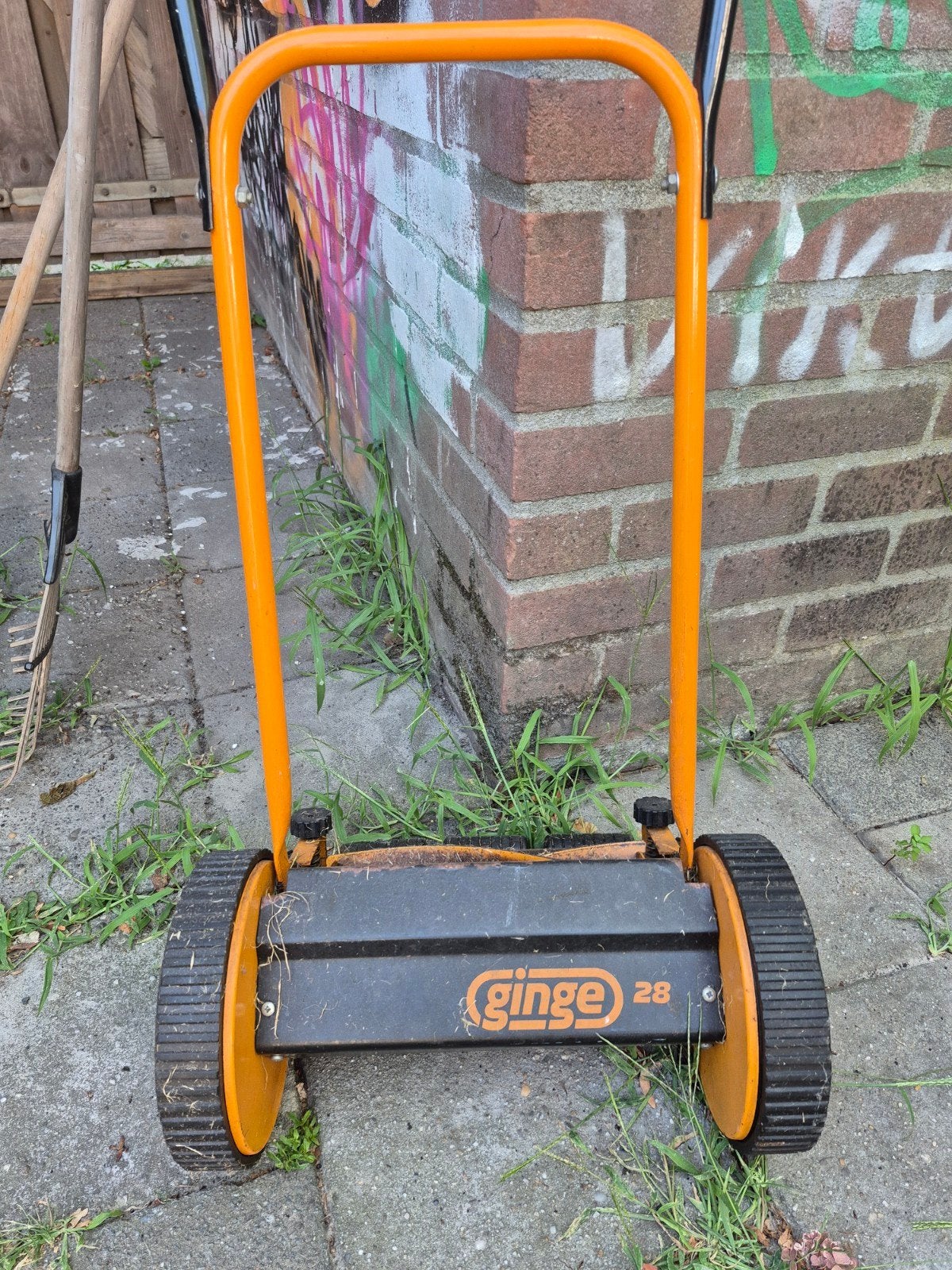 GRATIS Ginge 28 Handgrasmaaier - Gebruikt, Tuin en Terras, Ophalen, Gebruikt, Handgrasmaaier, Kooimesmaaier