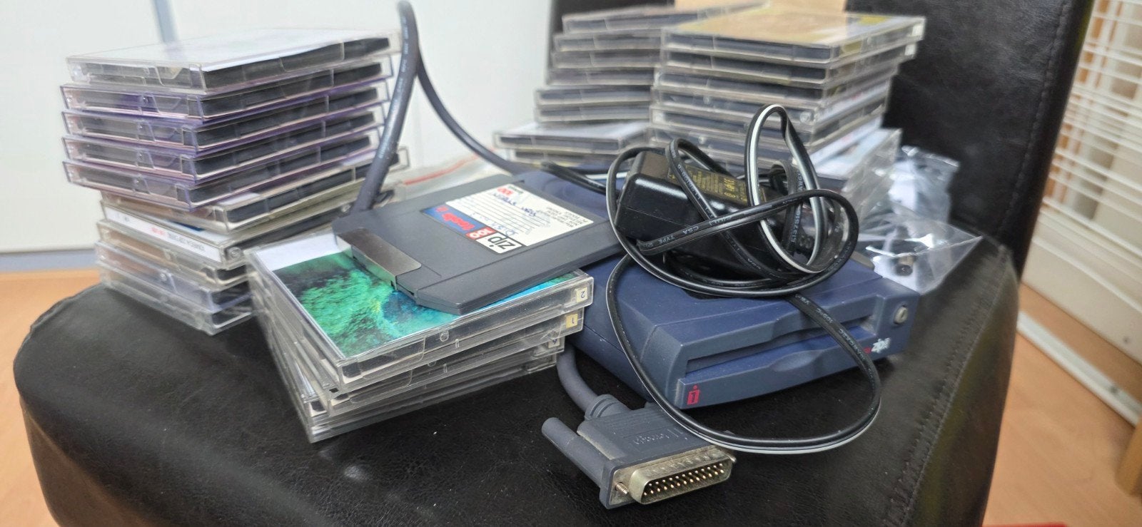 Iomega Zip Drive met 30 Zip Schijven, Computers en Software, Ophalen, Iomega