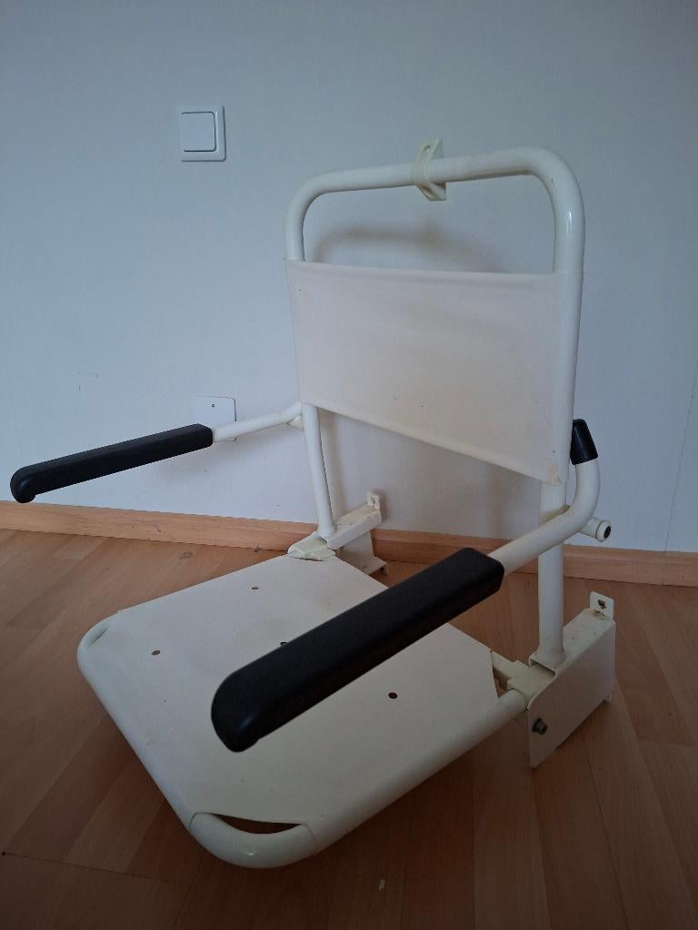 inklapbare douchestoel, Ophalen, Minder dan 50 cm, Overige typen, Zo goed als nieuw
