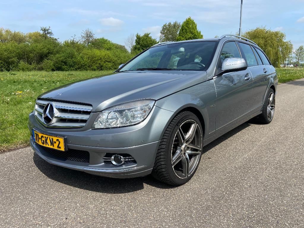 Mercedes-Benz Mercedes C230 Avantgarde Automaat, Auto's, Automaat, Achterwielaandrijving, 1800 kg, Zwart