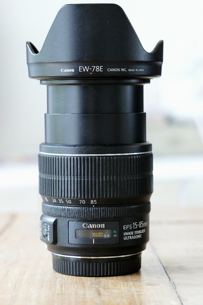 Canon EF-S 15-85mm f/3.5-5.6 IS USM, Audio, Tv en Foto, Ophalen, Gebruikt, 85 mm, Canon