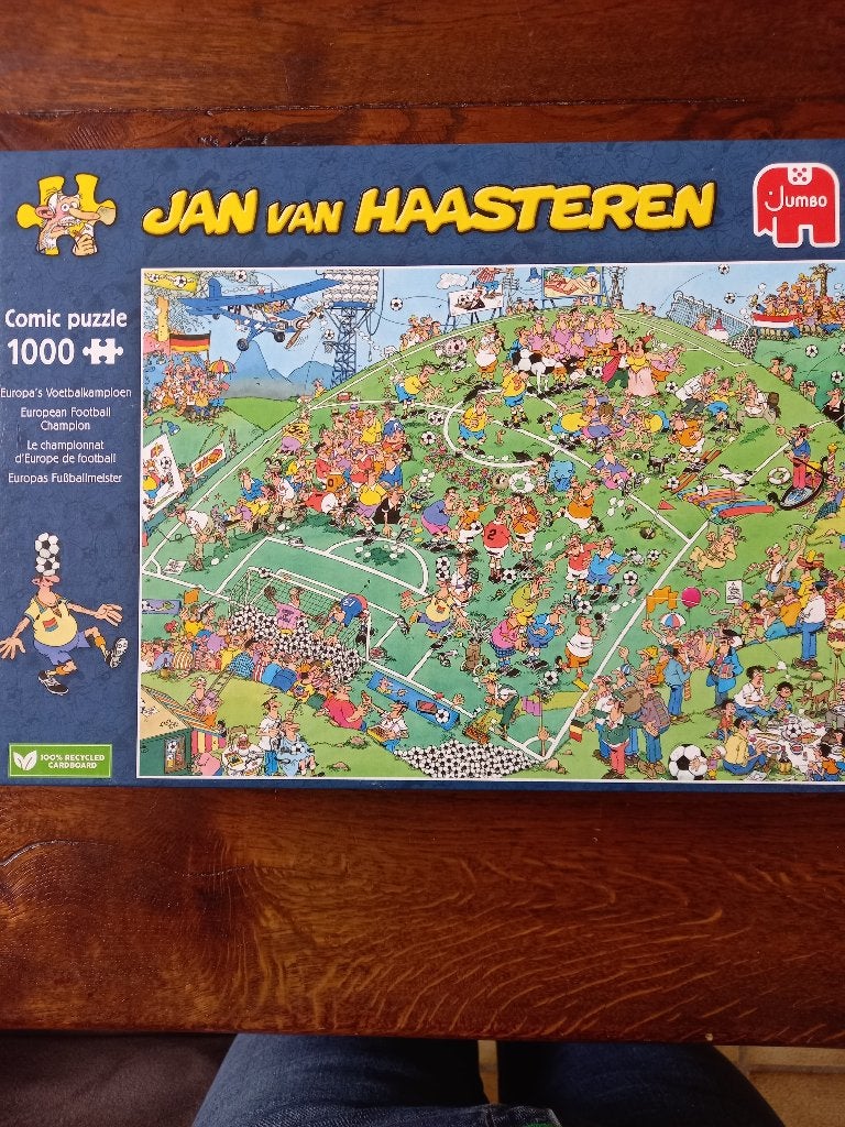 Jan van Haasteren puzzel Europa's voetbalkampioen, Ophalen, 500 t/m 1500 stukjes, Zo goed als nieuw, Legpuzzel