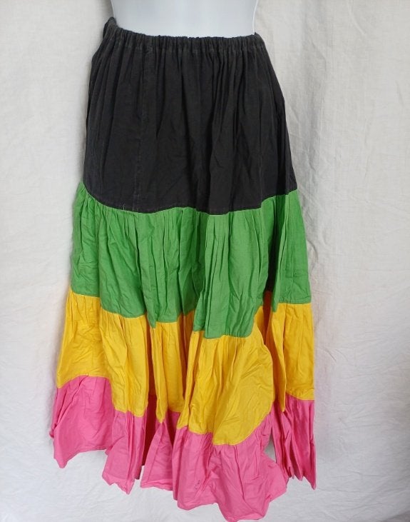 Leuke spaanse wijde rok, hele cirkel maat S/M, Kleding | Dames, Carnaval, ., Ophalen of Verzenden, Maat 36 (S)